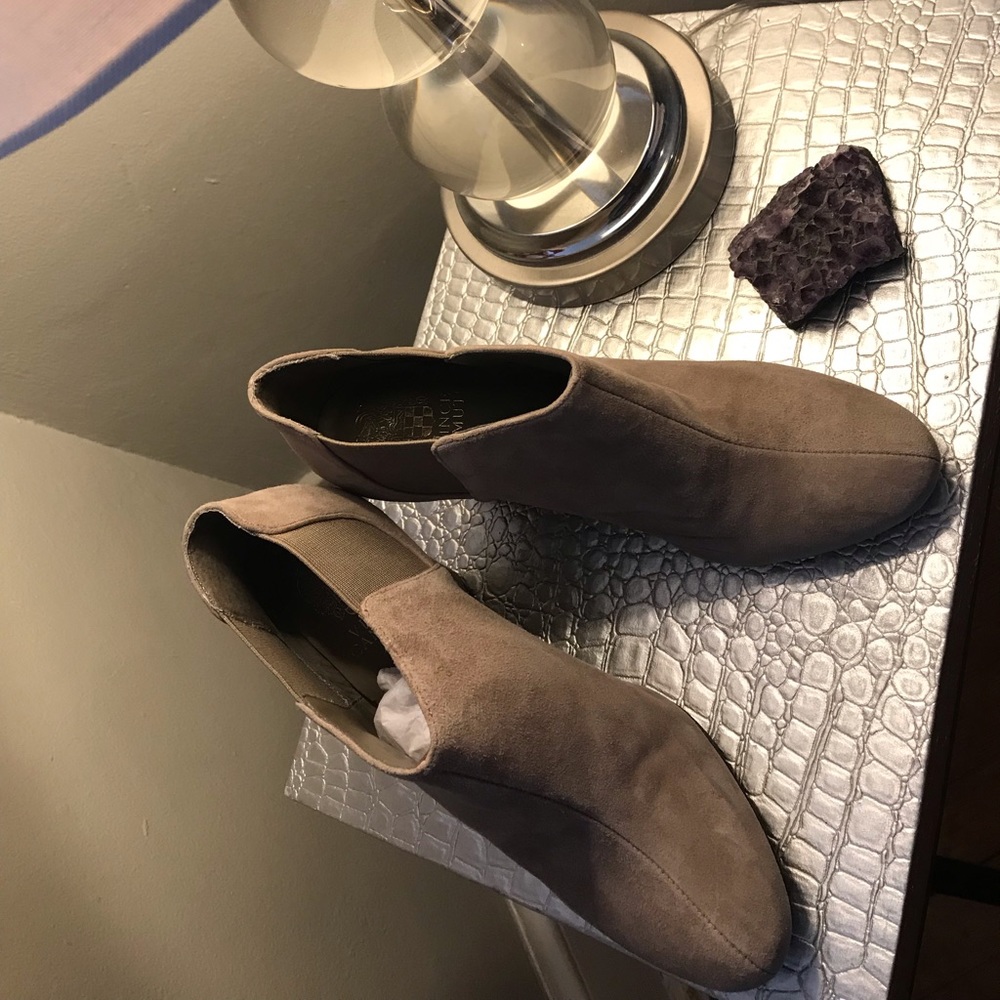 VINCE CAMUTO must have suede ankle booties...